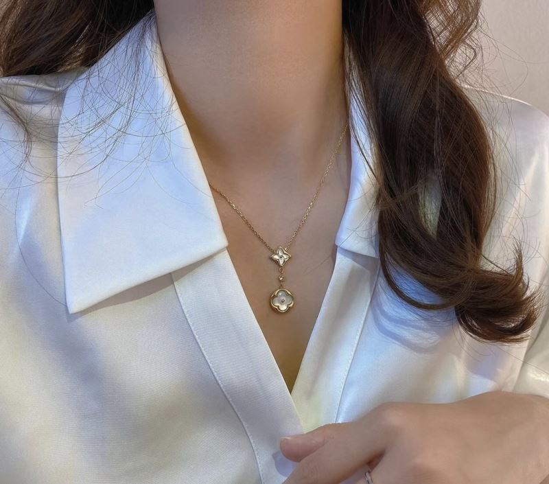 Louis Vuitton Necklaces